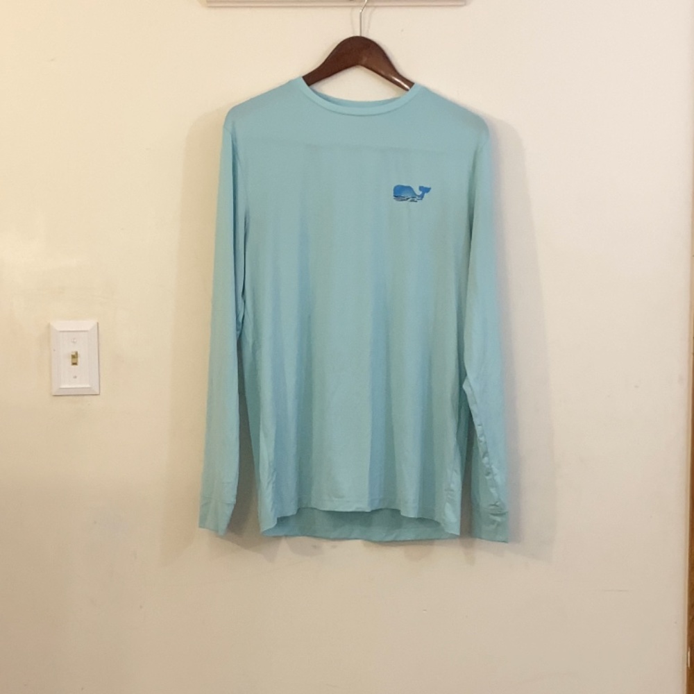 Vineyard Vines Long-sleeve Never Worn- Performance tee- Small
